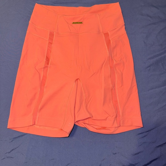 3 Shorts for $60! Gymshark x Whitney Simmons Cycling Shorts - Picture 5 of 6